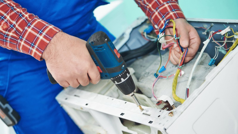 Yenimahalle Maytag Maytag çamaşır makinesi kart tamiri – Su almama arızası orijinal parça ile giderildi. - Teknik servis örneği